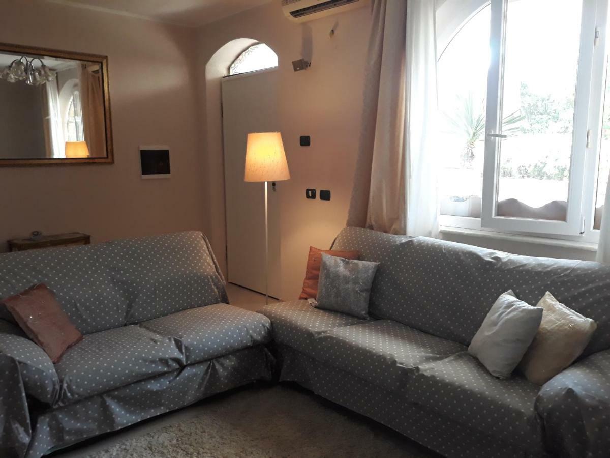Casa In Collina "La Farfalla" Рипарбела Екстериор снимка